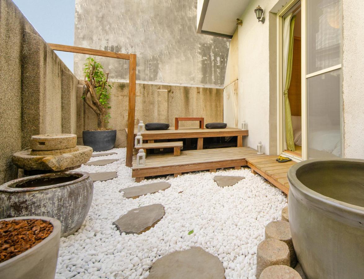 Isshoni House Apartamento Tainan Exterior foto